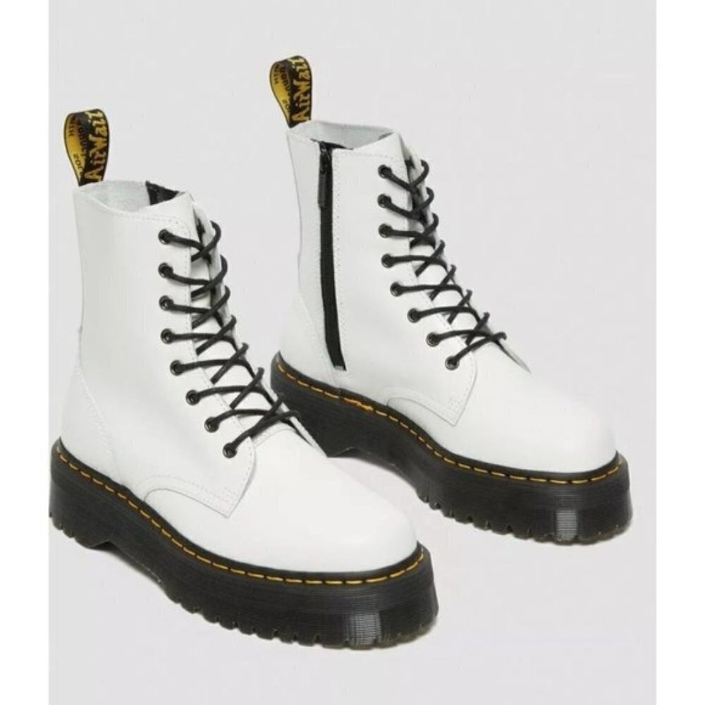 Dr. Martens JADON BOOT SMOOTH LEATHER PLATFORMS Unisex Men's 7 - Picture 1 of 13